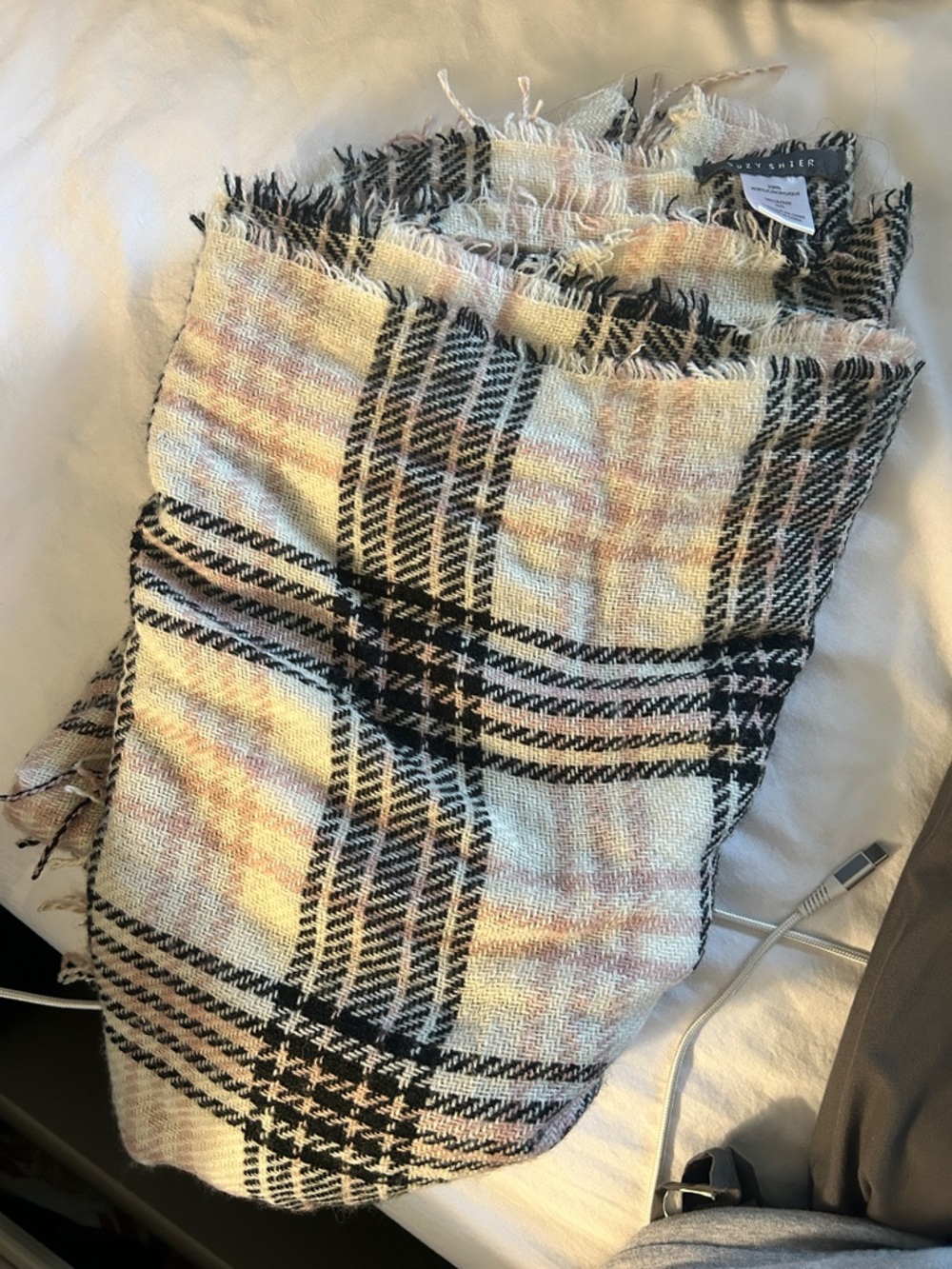 Plaid Fringe Scarf in Cream and Black